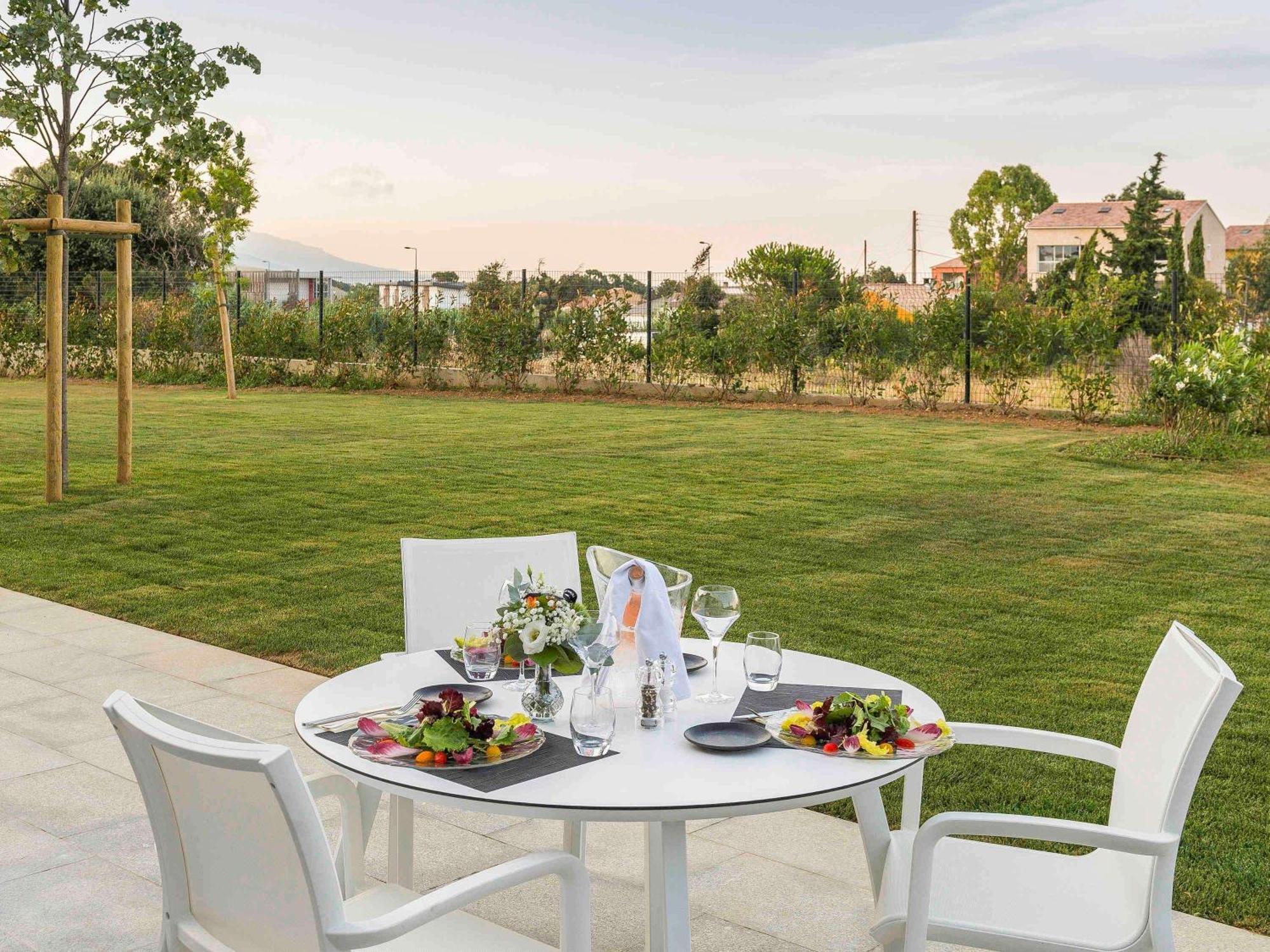 Mercure & Bastia Hotel 4*